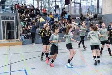 Bild 36 - wBJ Loewinnen Cup B2